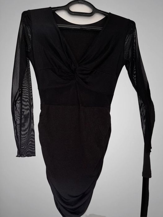 сукня у сітку чорна