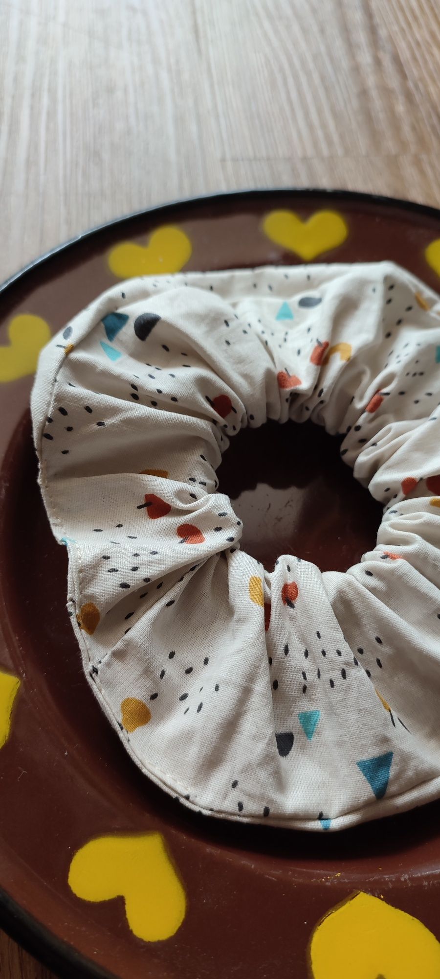 Kolorowe scrunchie nr 1