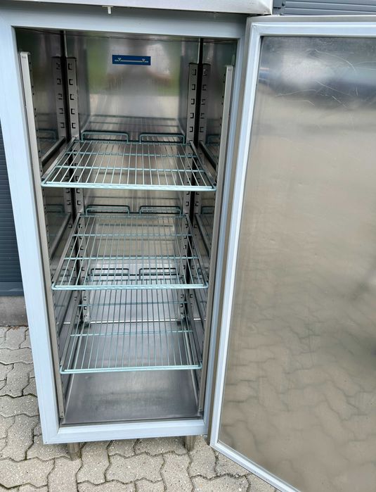 Szafa Chłodnicza RILLING 600L Lodówka Chłodnia 69x81x205CM