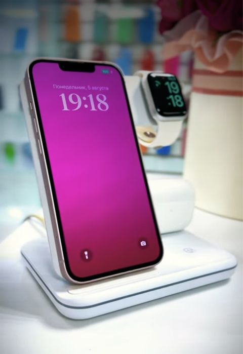 Безпровідна зарядна станція 3 в 1 з LED-підсвіткою