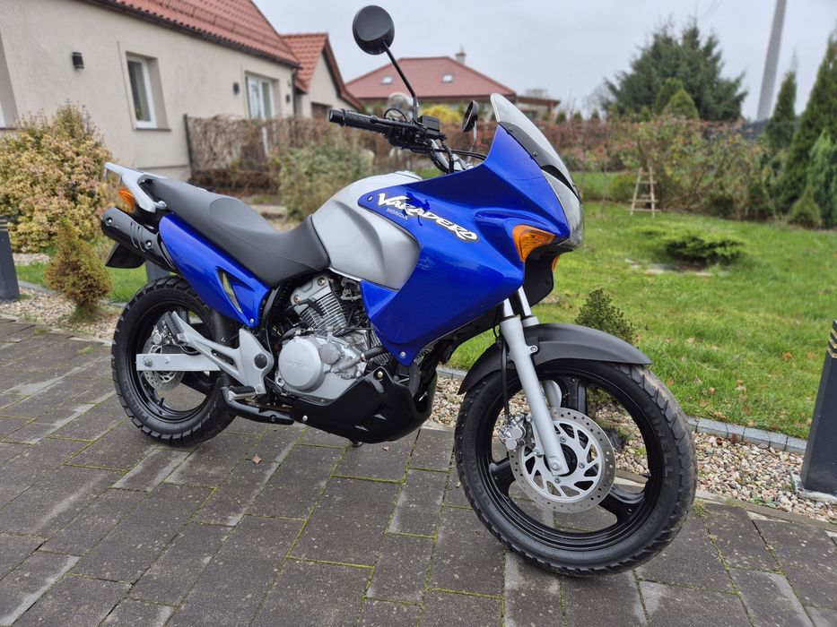 Honda Varadero 125 XL kat A1/B z Niemiec Transport