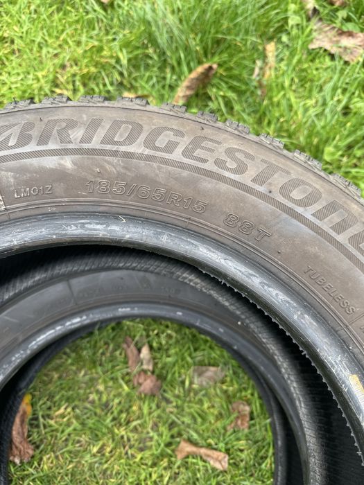 Зимові шини Bridgestone 165/65/R15