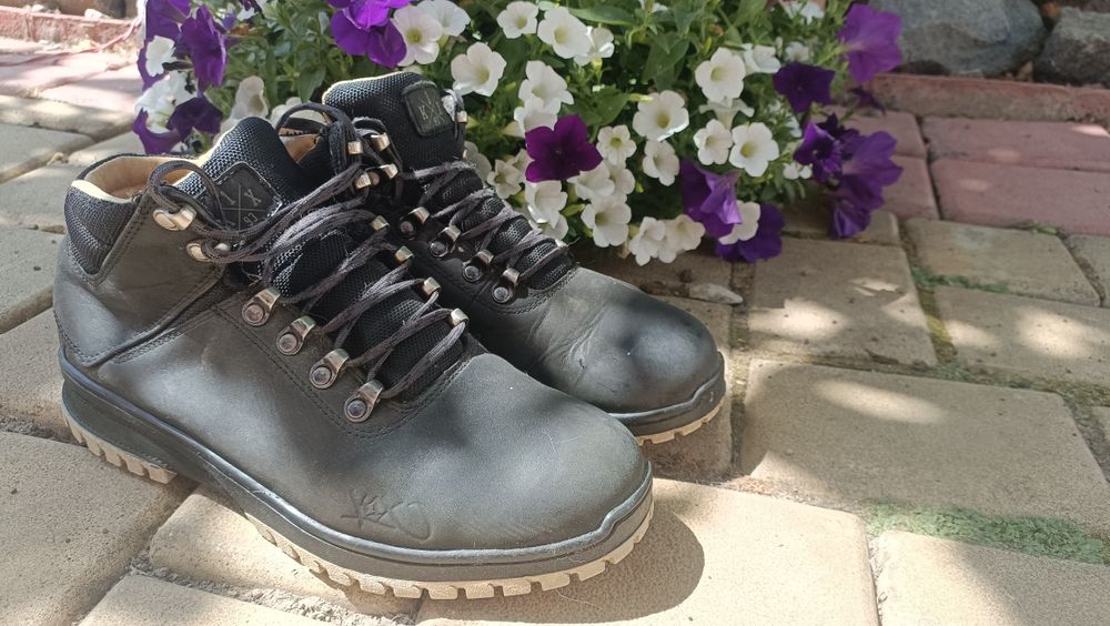 Зручні,легеньки черевики