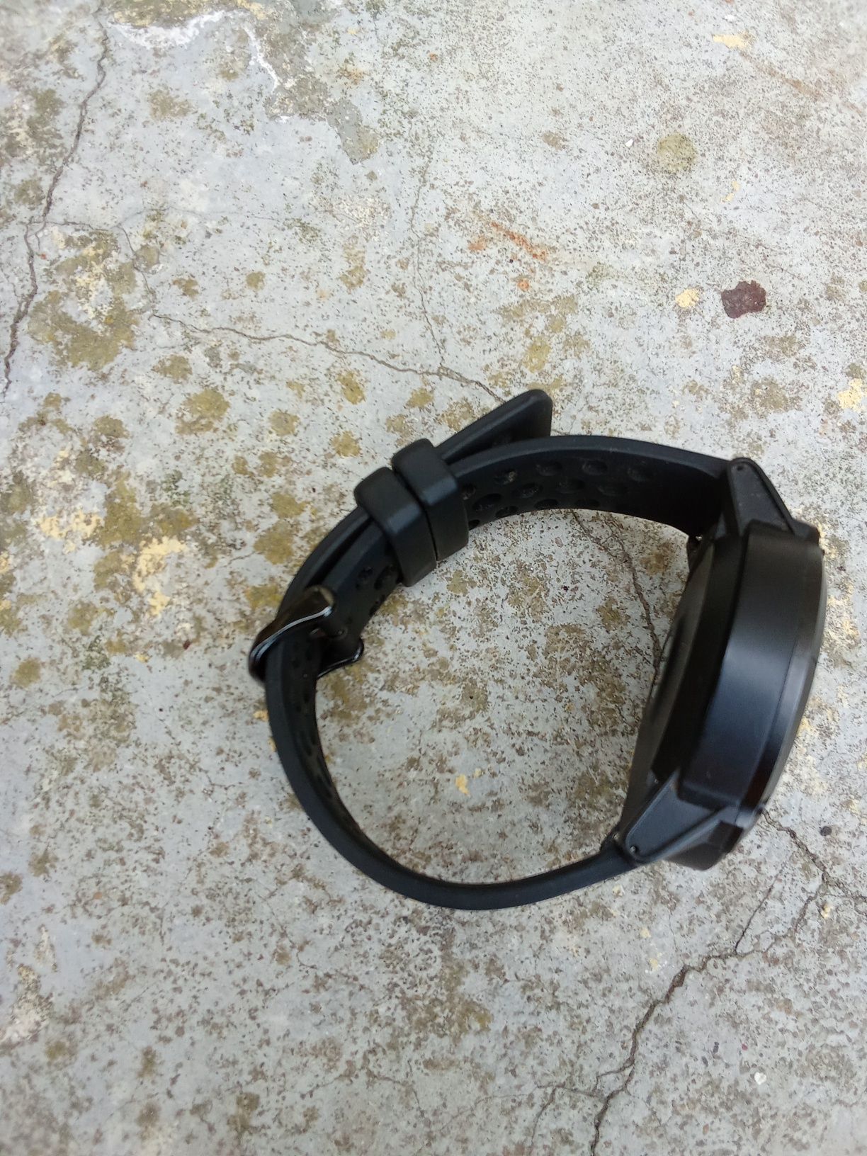 Smartwatch com bluetooth Goodis SW6468BK Preto"compatível com android