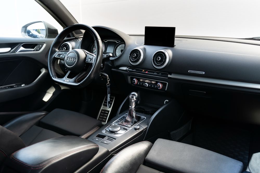 Wynajem BEZ LIMITU AUDI S3  Wypożyczalnia aut sportowych i luksusowych