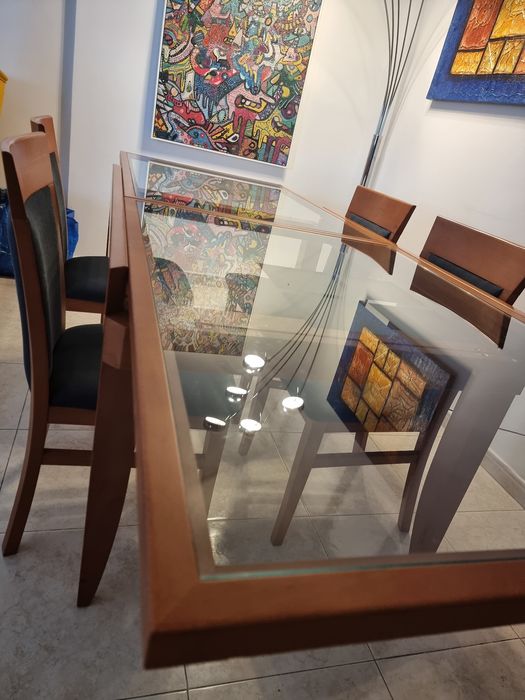 Mesa de Sala de Sala de Jantar com quatro cadeiras