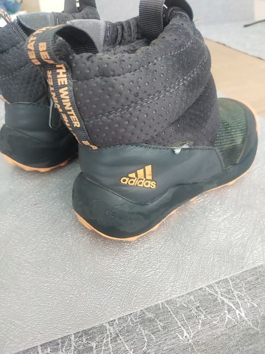 Buty ocieplane Adidas rozmiar 32, wkładka 19,5 cm.