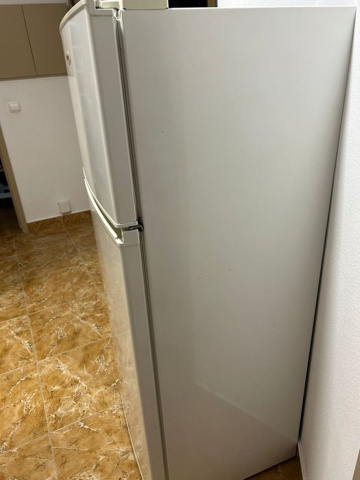 Frigorífico a venda