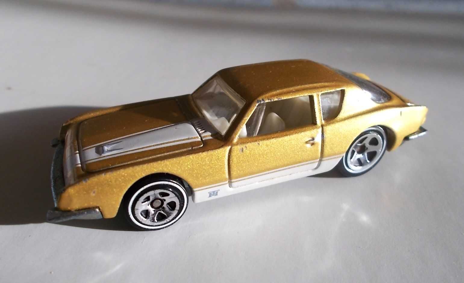 Hot Wheels - 1962 Studebaker Avanti - Treasure Hunt, 2011