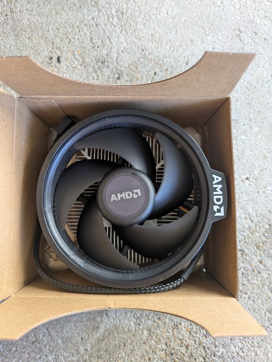 Cooler AMD Na caixa