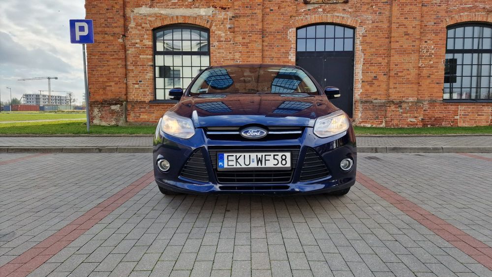 Ford Focus 1.6 Benzyna  2012 rok
