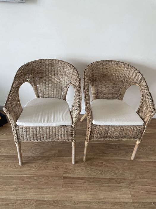 Jedno krzesło wiklinowe Ikea