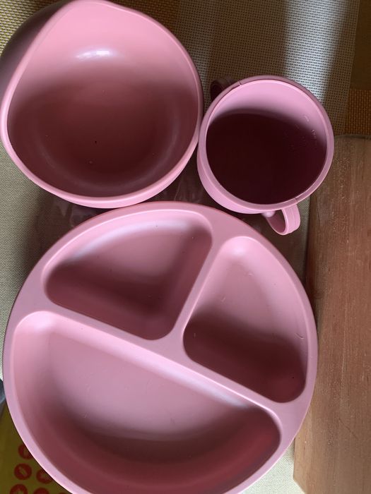 Набір дитячого Силіконового посуду на присосках