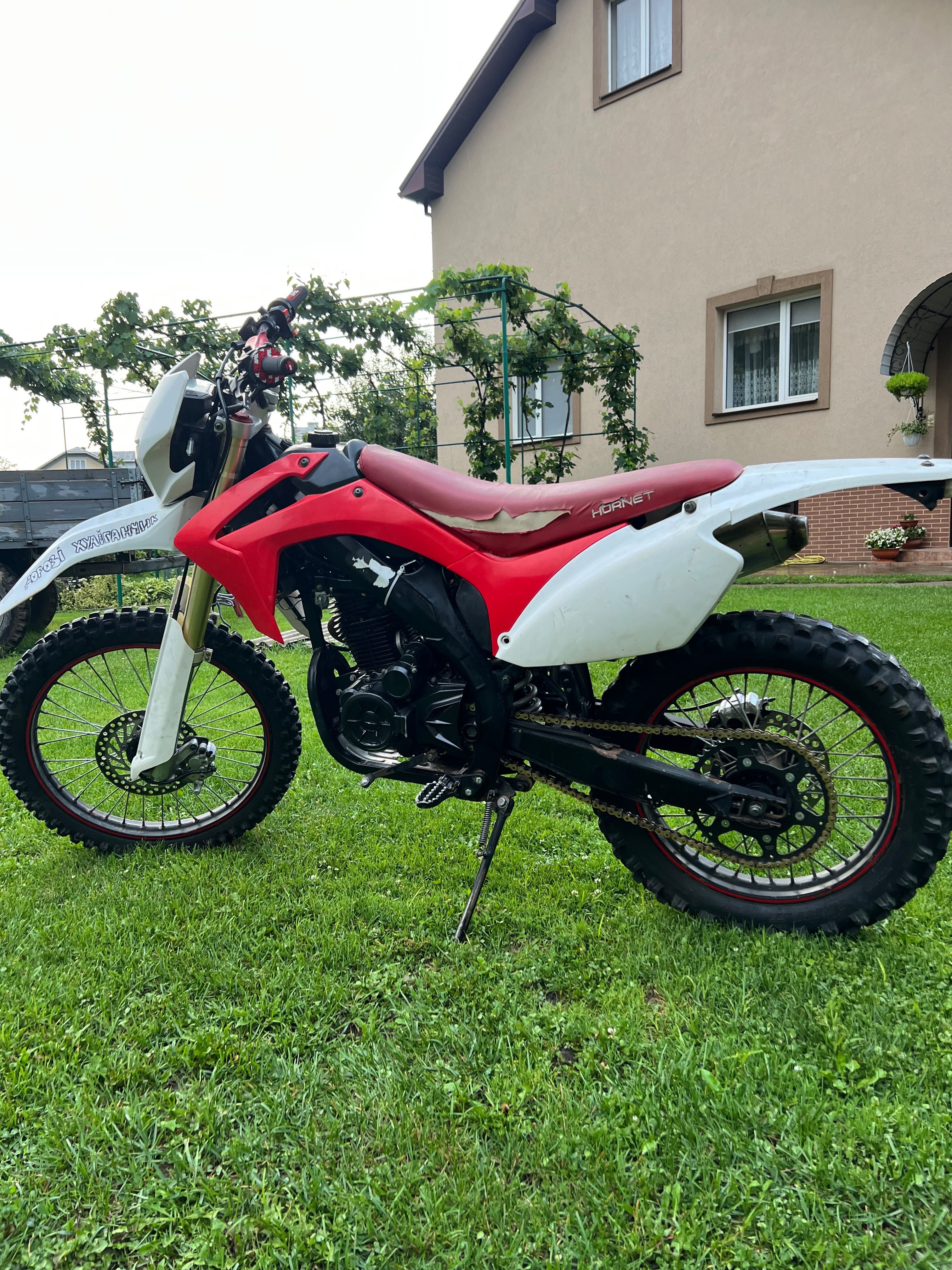 Мотоцикл Hornet Dakar