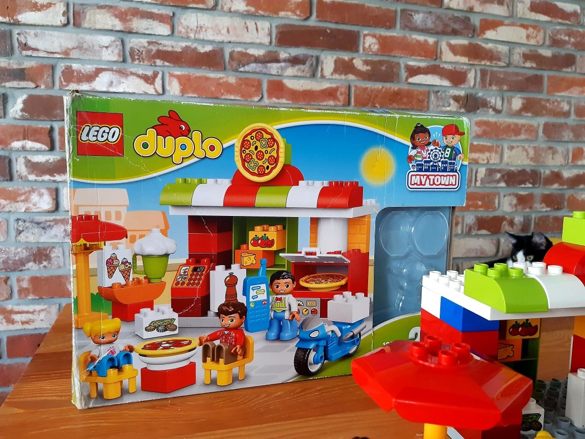 Zestaw Lego Duplo pizzeria 10834 + dodatkowe inne klocki