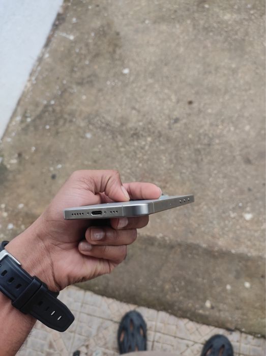 IPhone 16 pro 256GB como novo