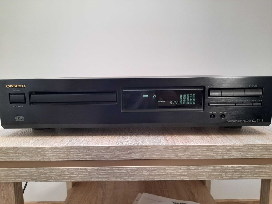 Odtwarzacz CD Onkyo 7111