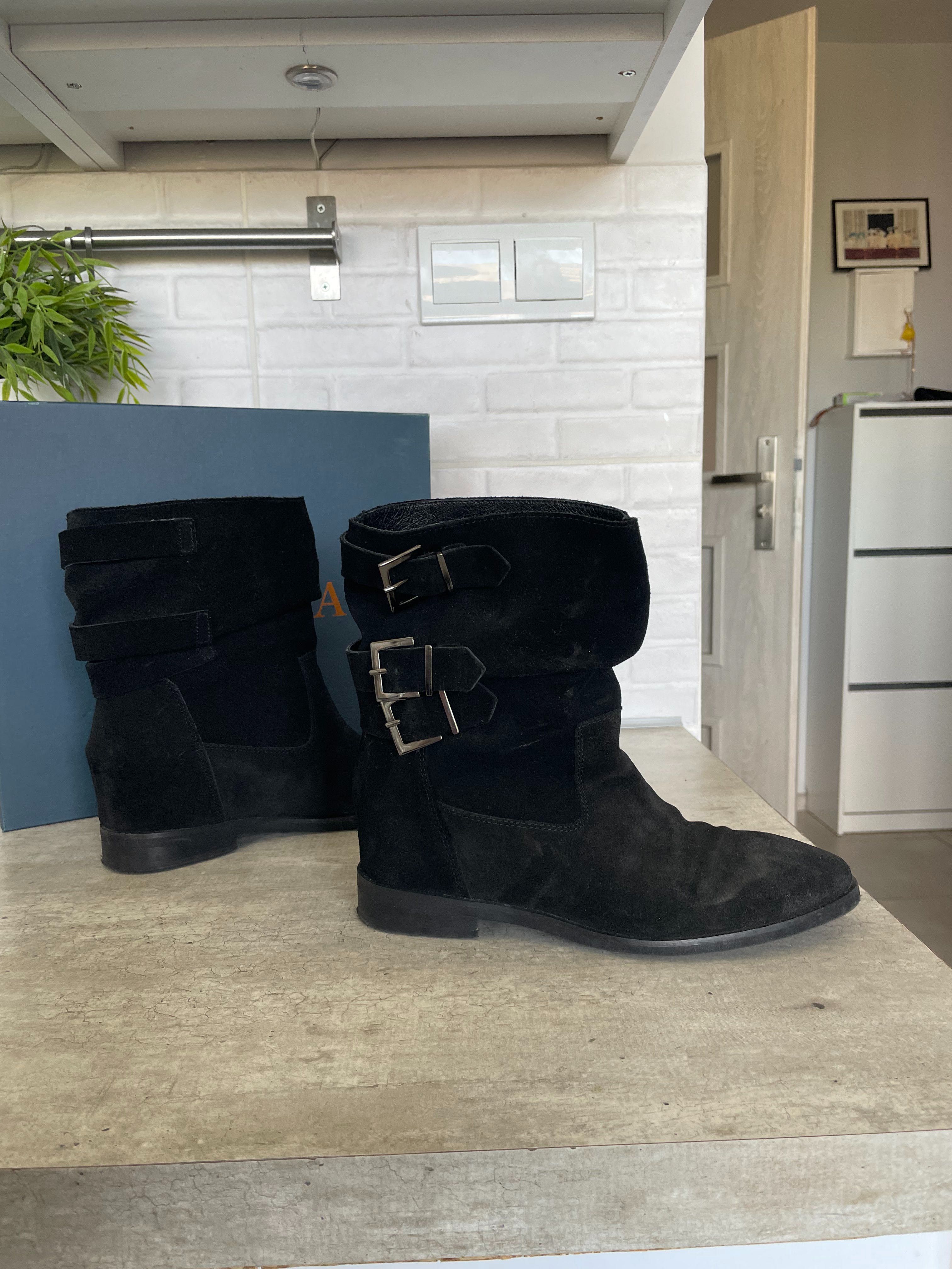 Badura Alegra czarne botki na koturnie koturny boho skóra skórzane