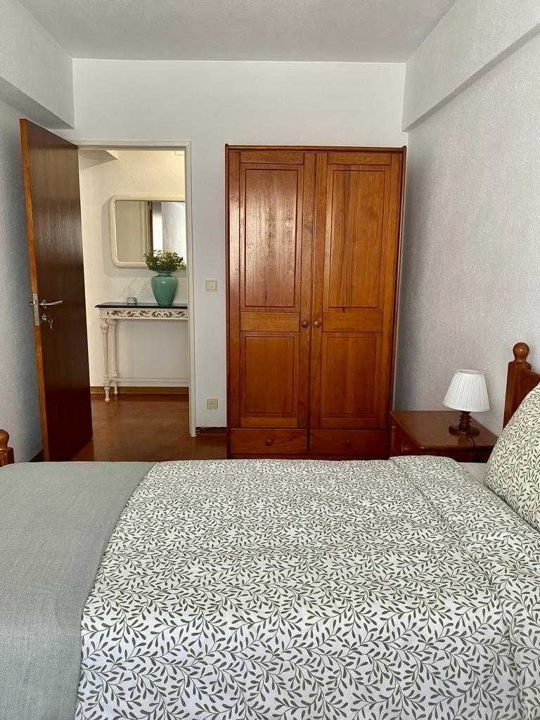 Alugo quarto individual em casa partilhada (F) - Sete Rios