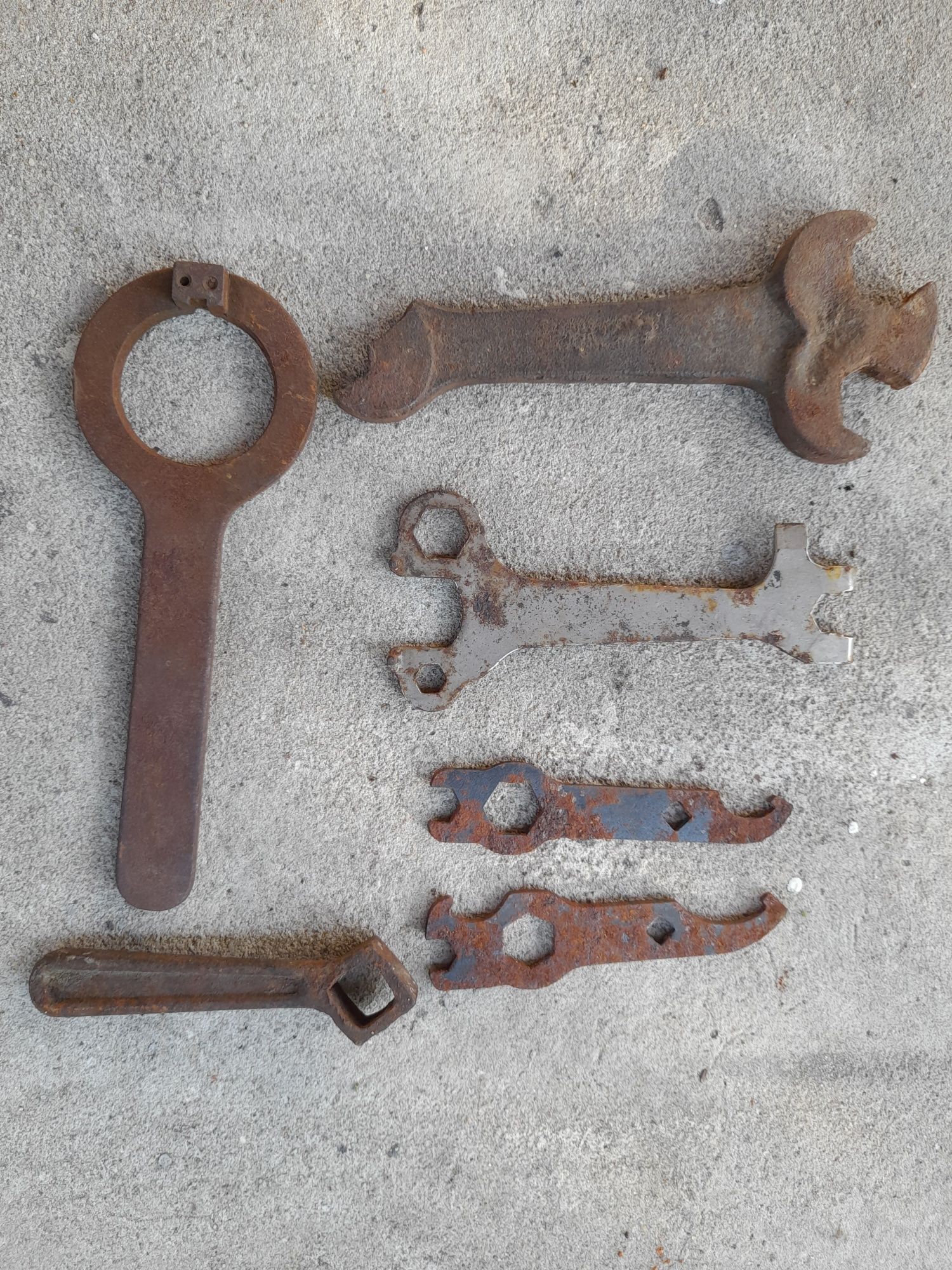 Stare zabytkowe klucze warsztatowe