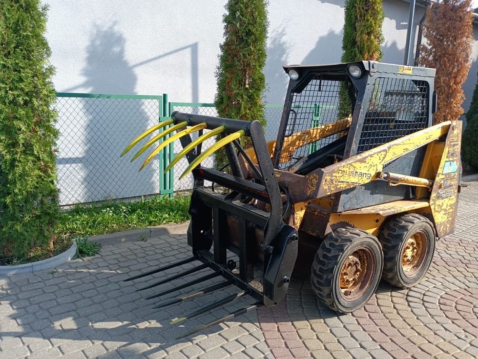 Miniładowarka Mustang Bobcat Case