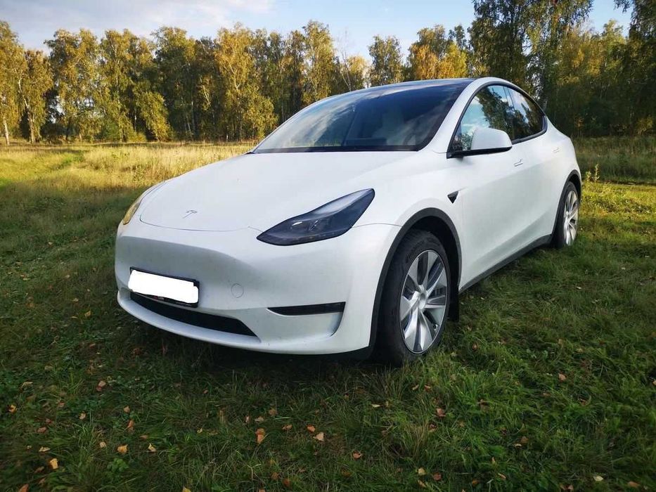 Tesla Model Y Long Range  2023