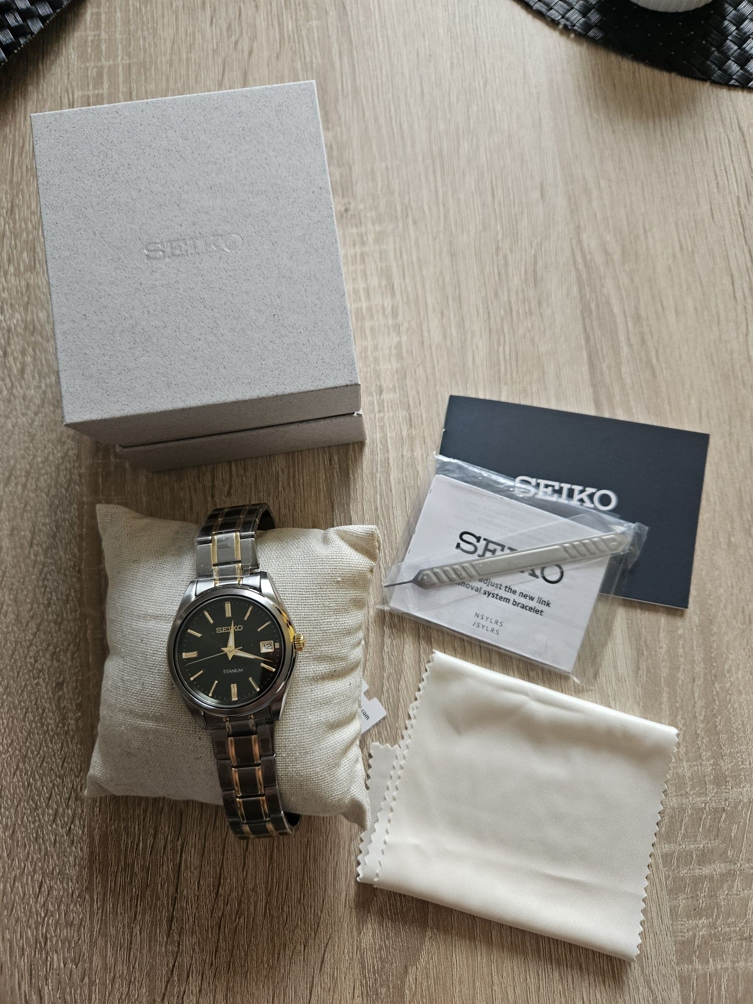 Zegarek męski Seiko Titanium green