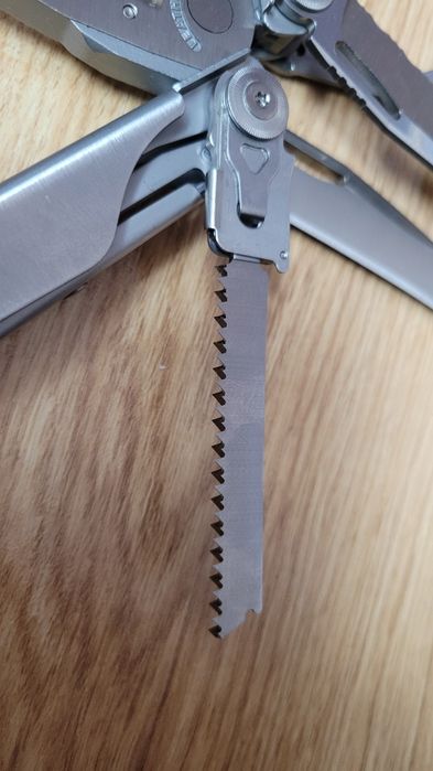 Multitool Leatherman Surge NOWY