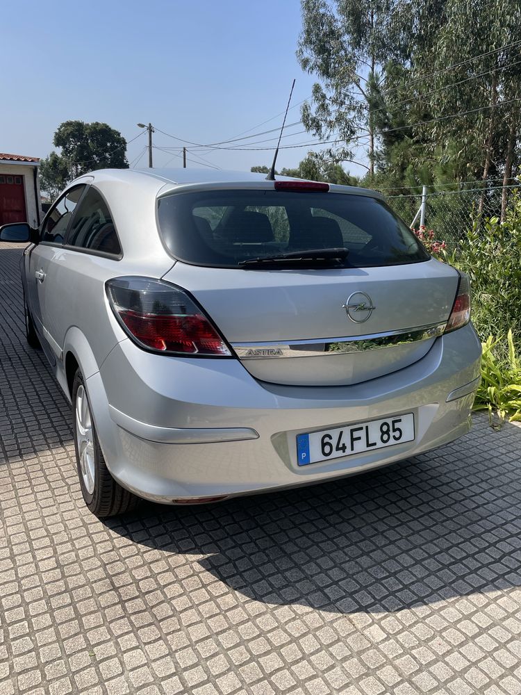 Astra gtc diesel 5 lugares caixa 6