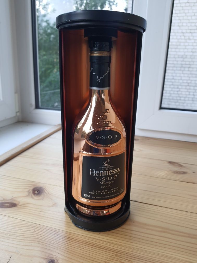 Тубус з пляшкою з під Hennessy Хенеси