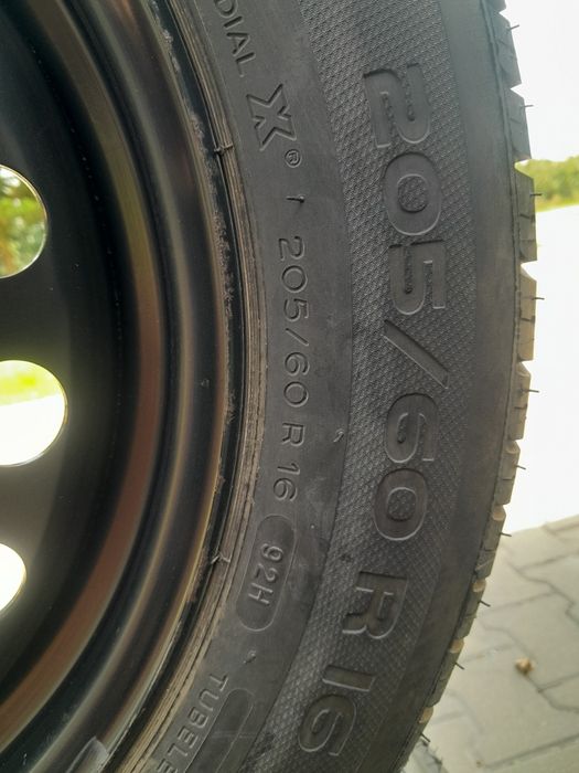 Повнорозмірні запаски4/100/16.>5/108/16. ET-49.DIA-60,1мм.рено сценік