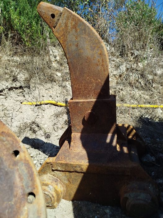 Ripper Trident e abre regos