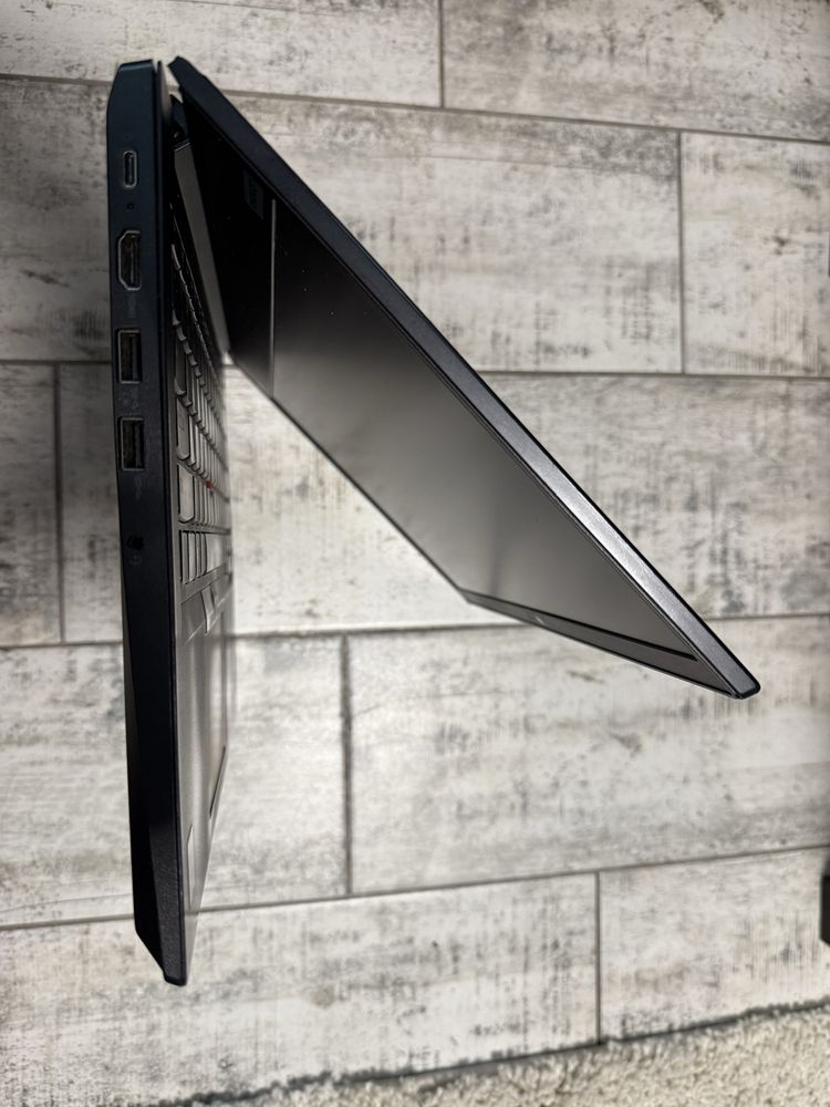 Ноутбук Lenovo ThinkPad E490 i5-8265/16Gb DDR4/128Gb