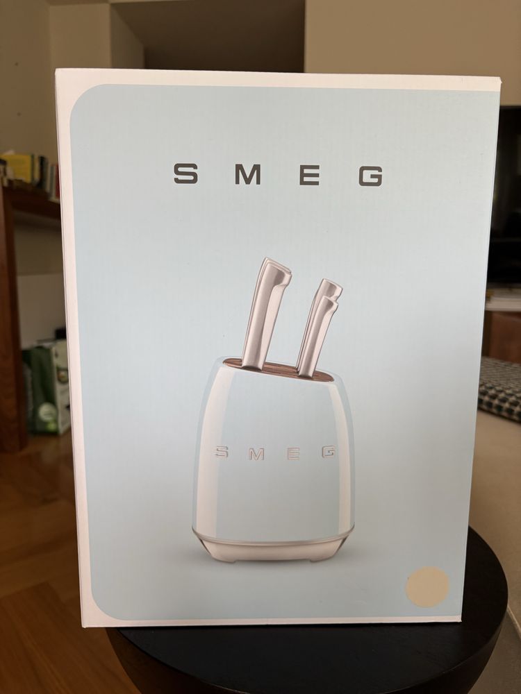 SMEG a estrear - Bloco 6 Facas Beige