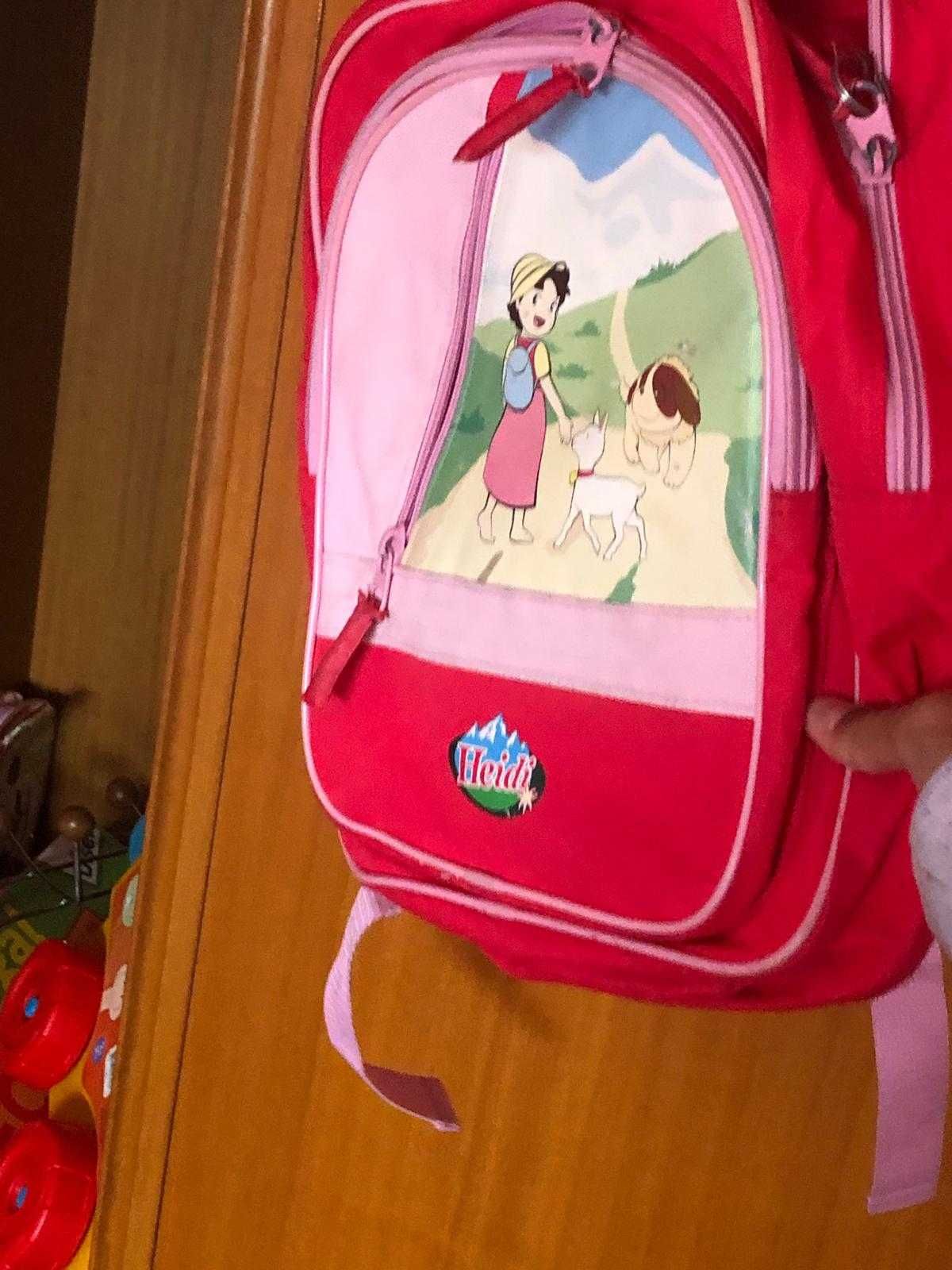 Mochila Heidi em bom estado