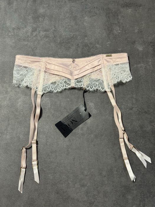 Жіночий пояс для панчіх,пояс мереживний