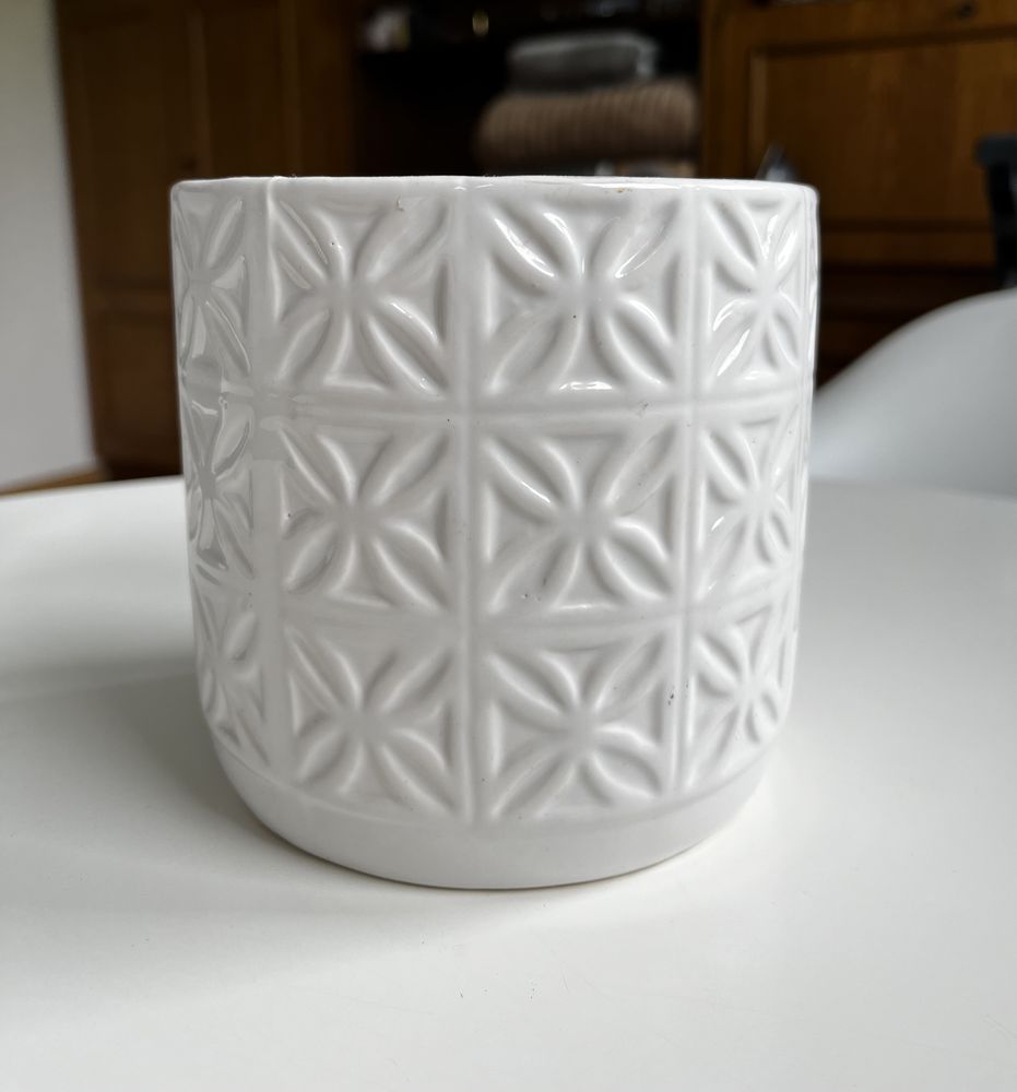 Doniczka biała ceramiczna 13 cm