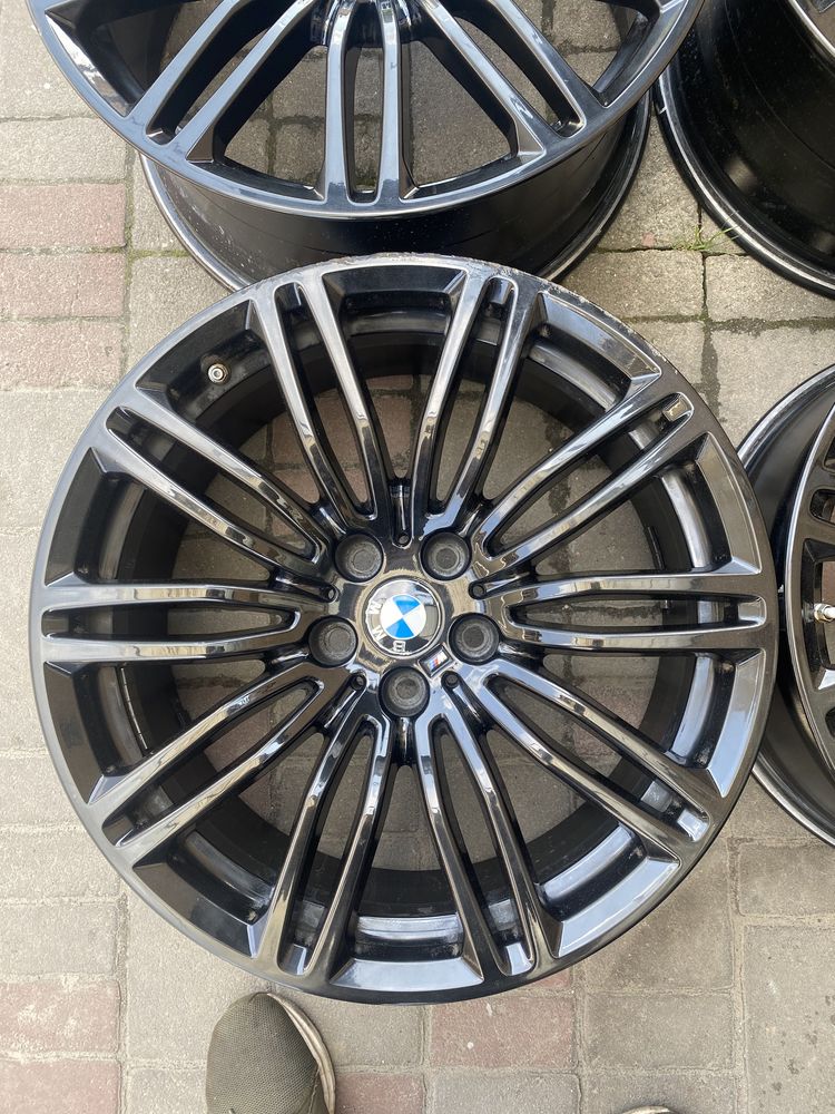 Диски BMW r19 5x112 8-9j Et 30-44 m style