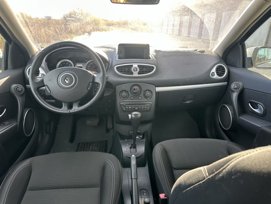 Рено Кліо Renault Clio 2010