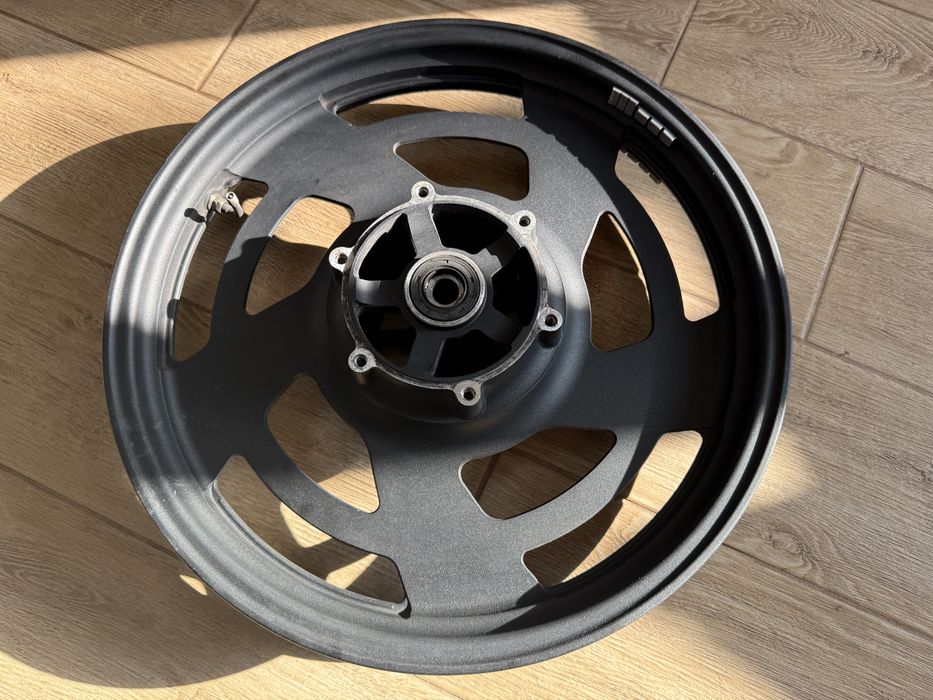 Колесо переднее yamaha v-max 1200