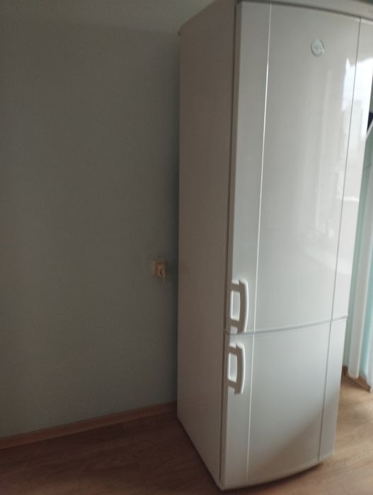 Холодильник Электролюкс