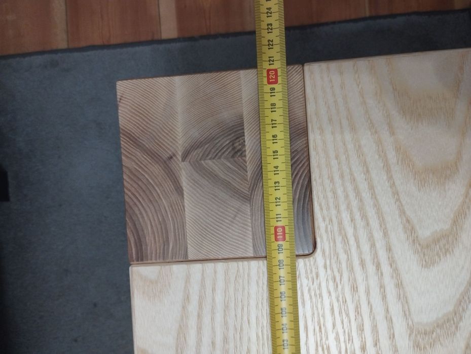 Stolik kawowy z drewna Jesionowego