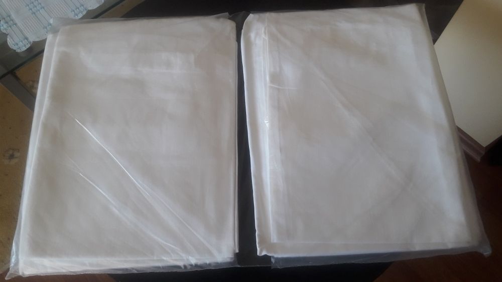 Nowa poszwa biała 2 szt. Prl 200x126 cm i 2 poszewki 80x70 cm komplet.