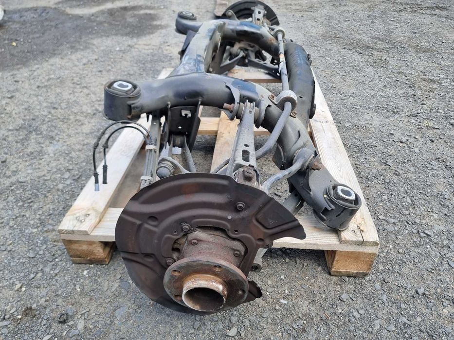 BMW x3 f25 belka wózek sanki tył 2.0d