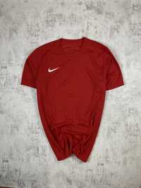 Футболка Nike, нові колекції