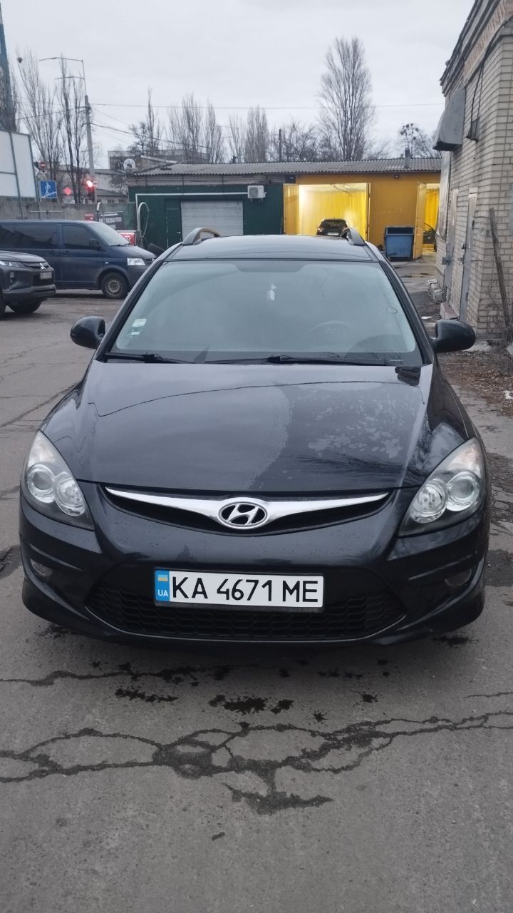 Продам автомобіль Hyundai i30