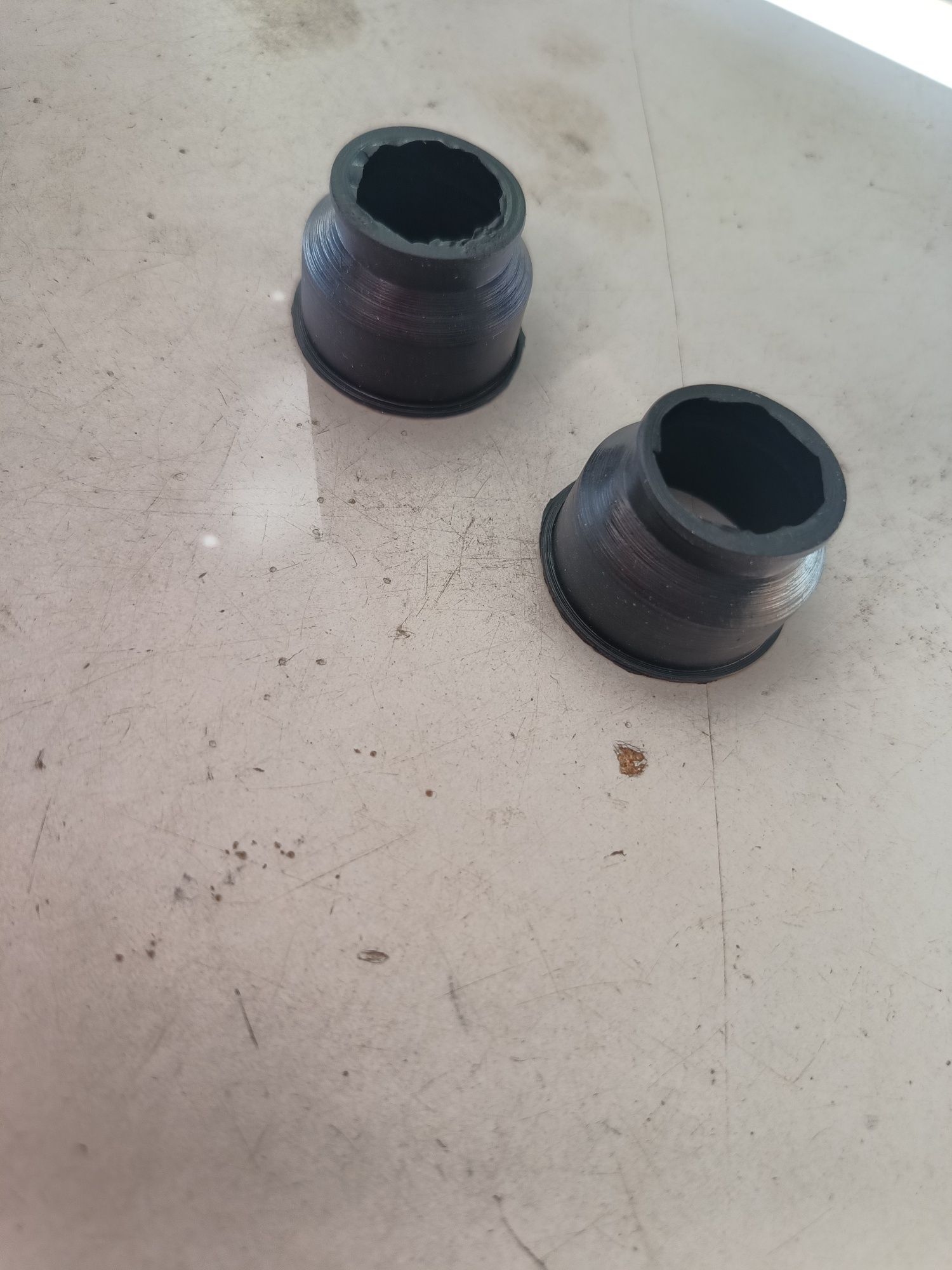 Nowe guma gumy zawieszenia przód Romet motorynka krótkie kpl 23 mm