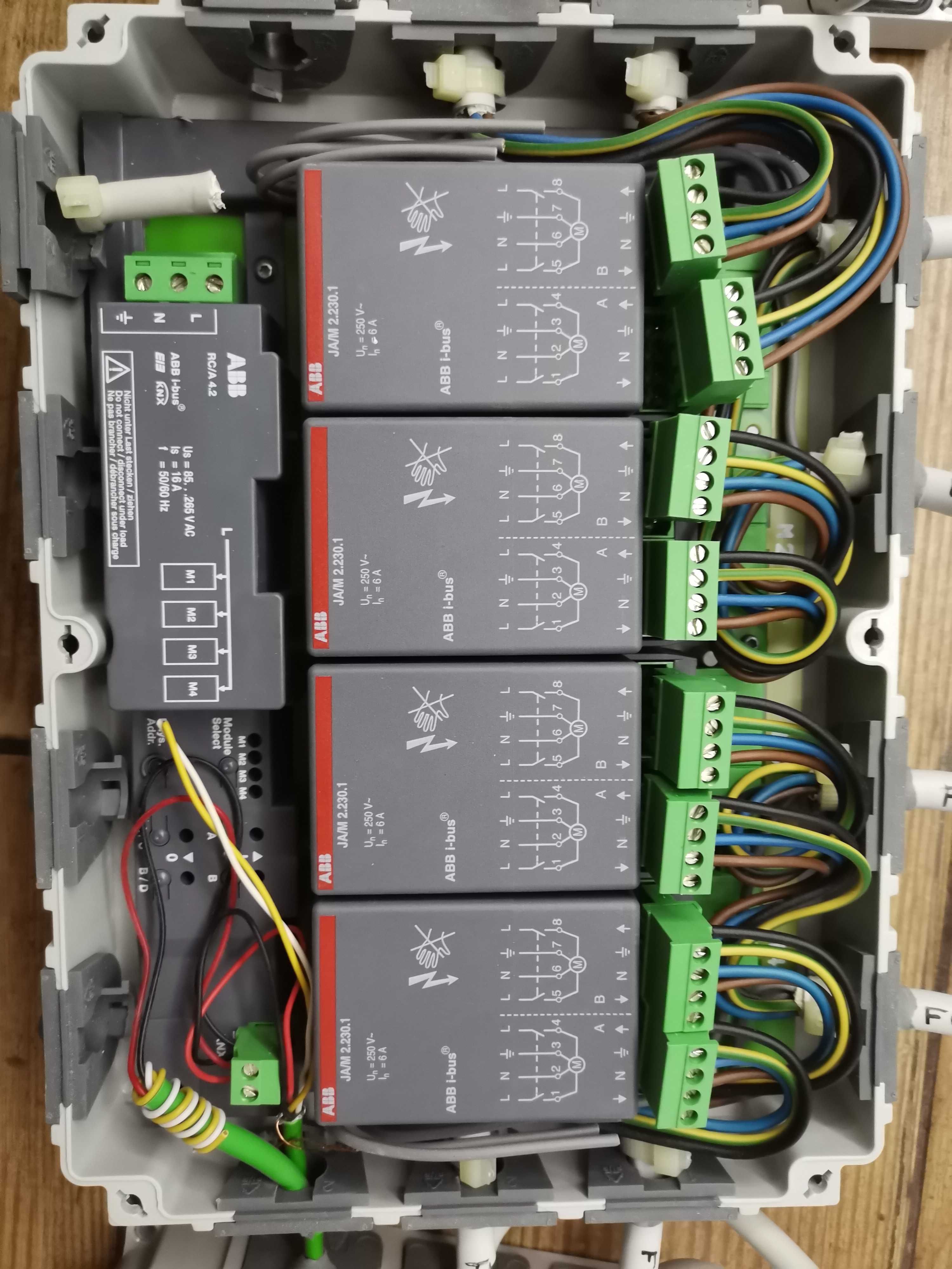 Moduły knx abb, RC/A 4.2 x 5, JA/M2. 230.1 x 15x
