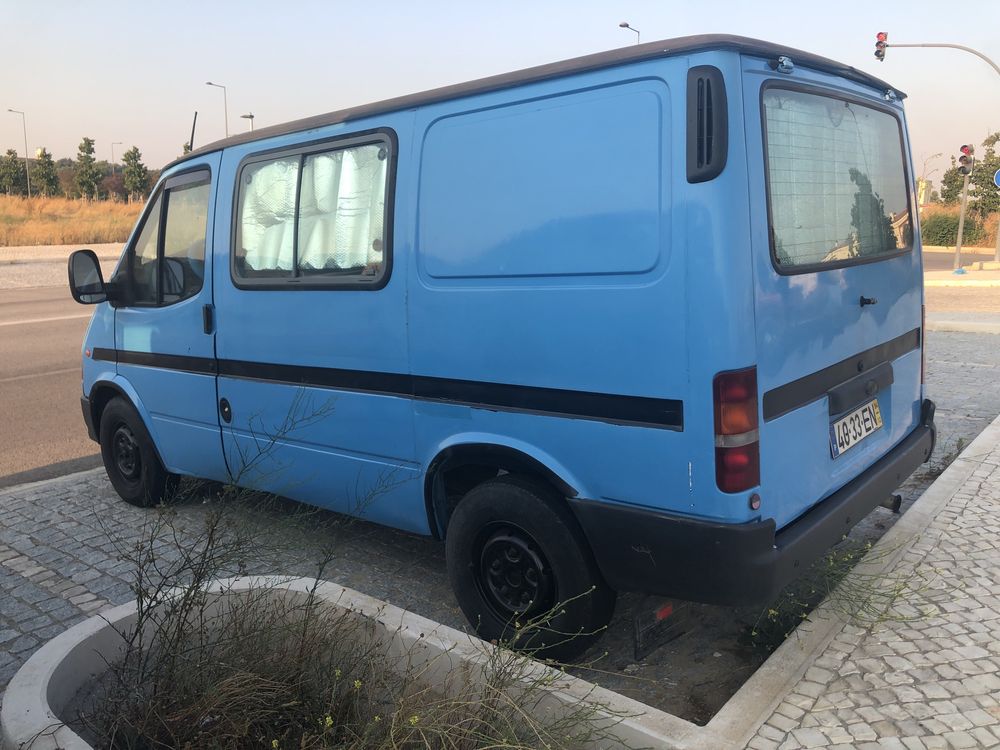 Campervan legalizada Transit especial dormitório
