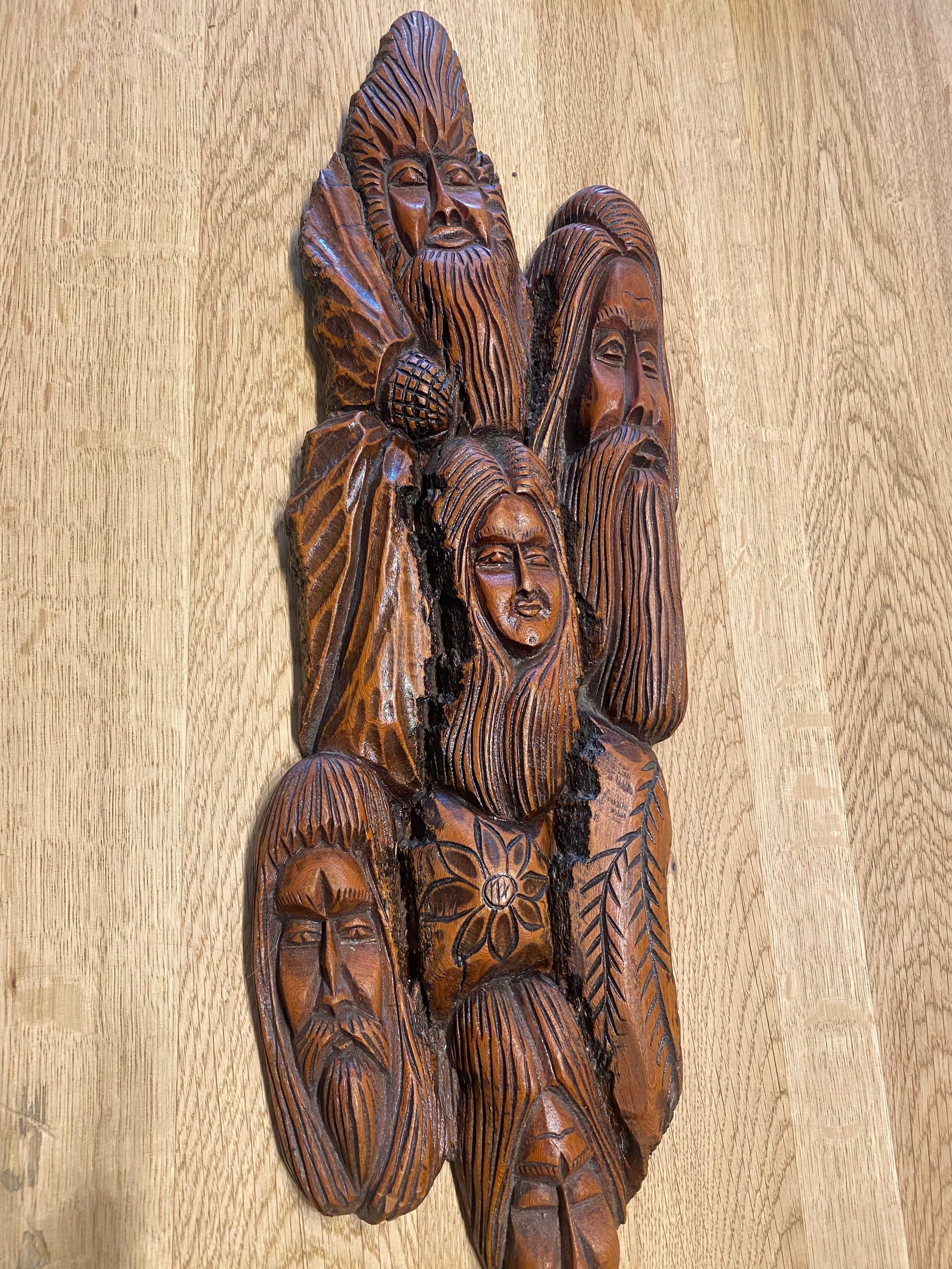 Płaskorzeźba drewniana - twarze [5]